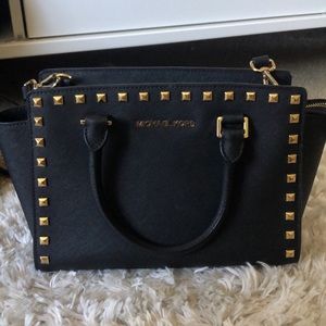 Michael kors black rockstud purse